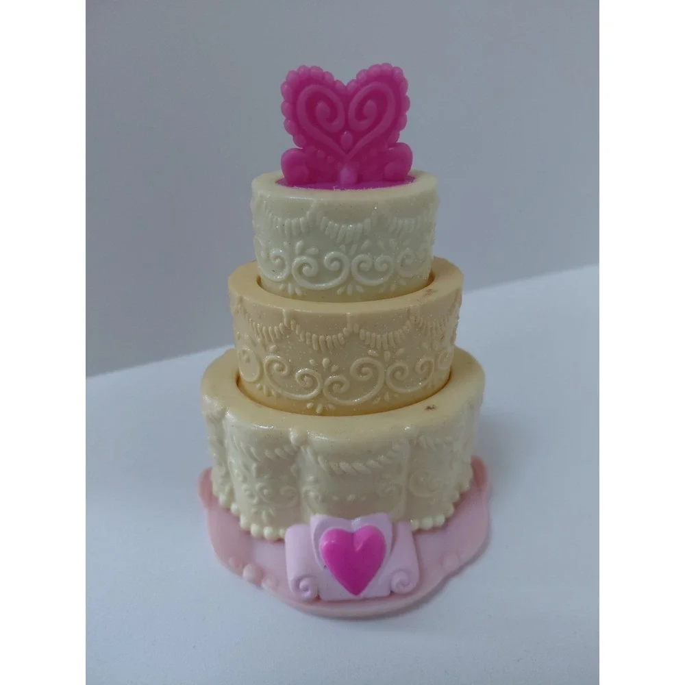 My Little Pony MLP G3 Celebration Castle Tiered Wedding Cake Yellow Pink VTG